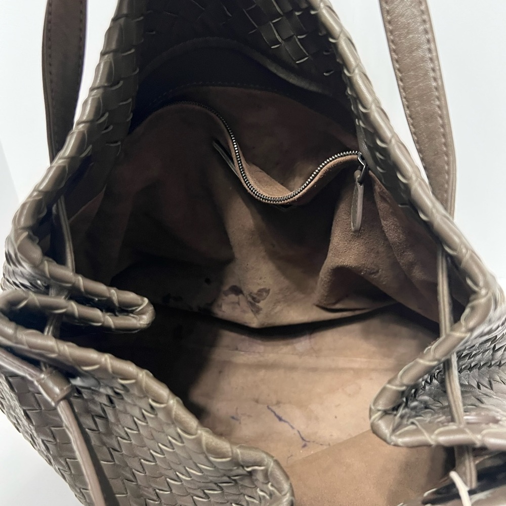 Bottega Veneta Garda Medium Intrecciato Bag - Picture 4 of 9